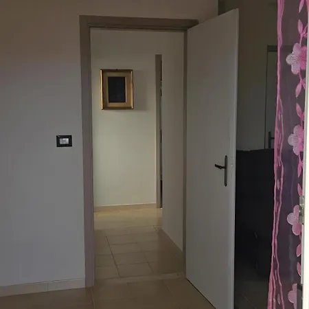 Giulia Villa *